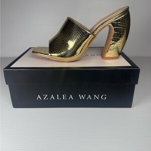Azalea Wang Sybella Gold Croc Embossed Mule Heels Size 7.5 Metallic